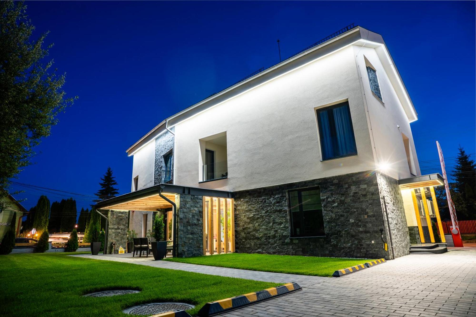 Pensiunea Gambrinus **** Miercurea Ciuc Exterior foto